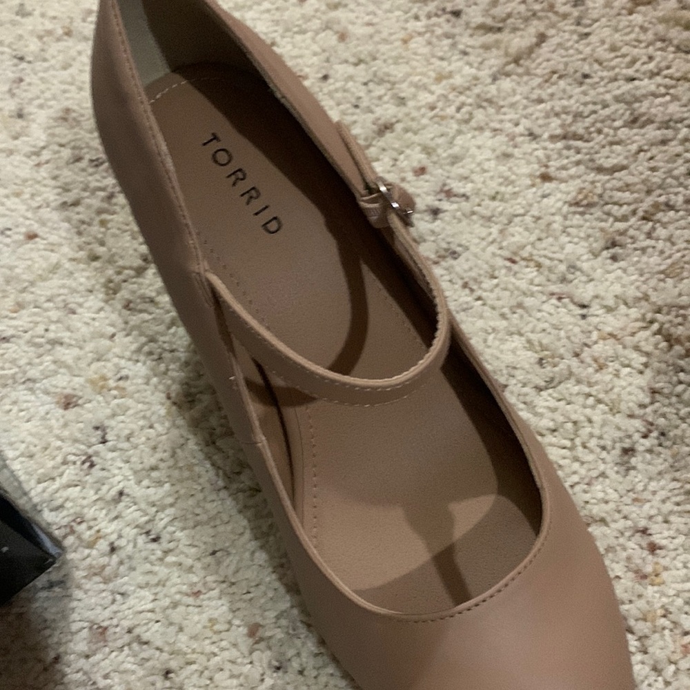 TORRID Tan Mary Jane Heels - Size 9.5